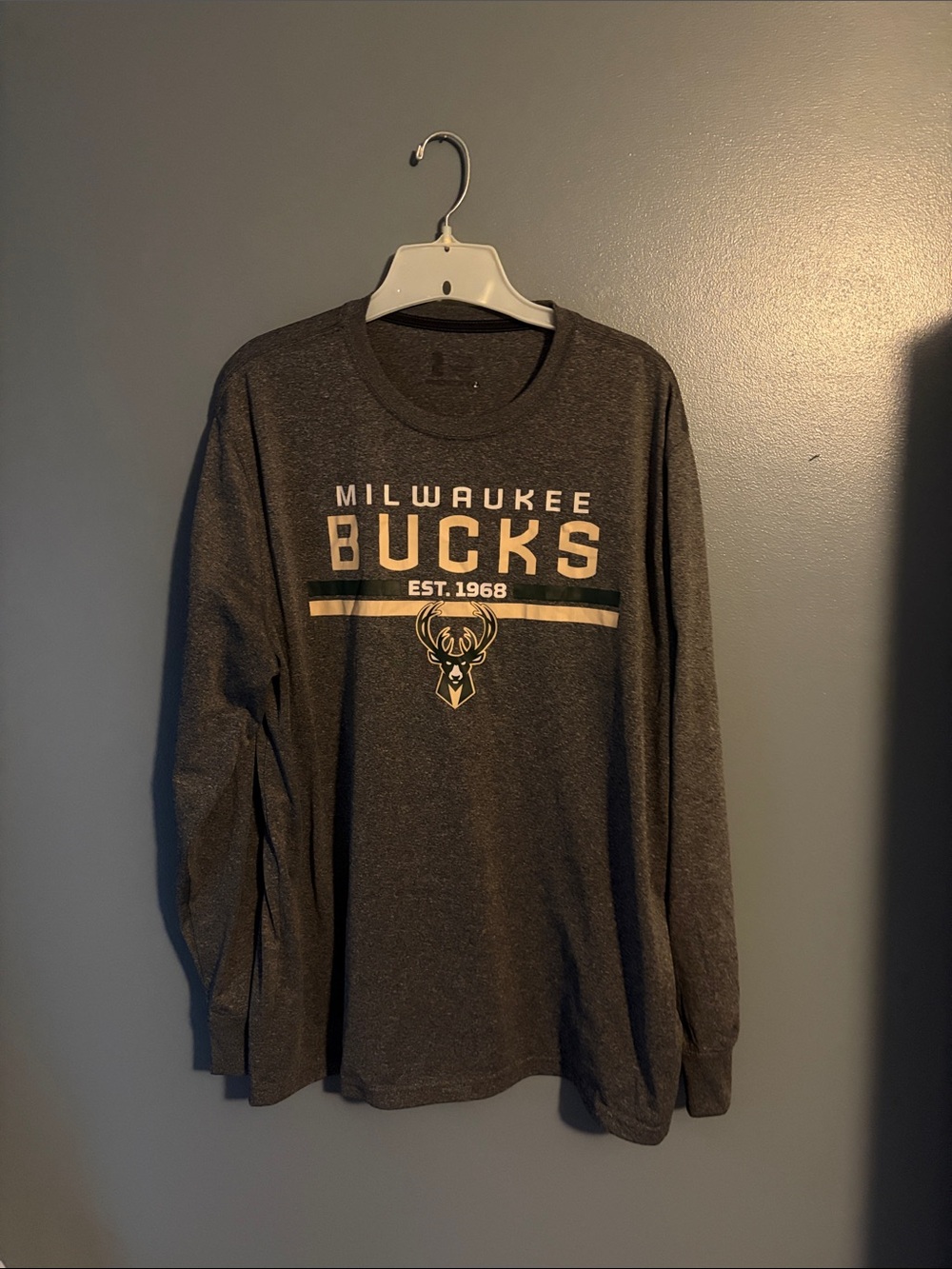 Milwaukee Bucks Mens Dri Fit Long Sleeve Shirt XL